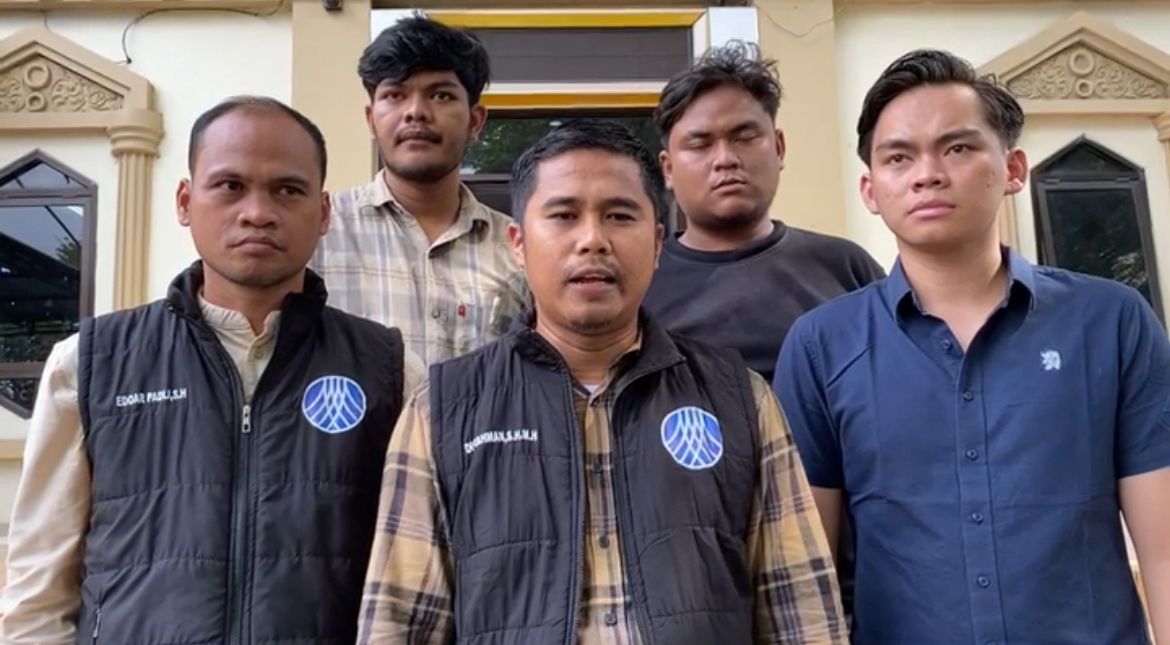 d16effc6 c6f8 4a3a af75 1f23b08a0aa8