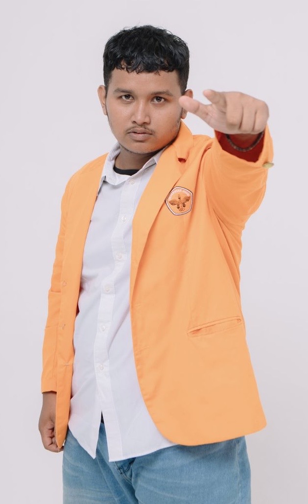 Kritik Publik Terhadap Gubernur Jambi Bukan Serangan Siber, Armando: Harusnya Mengevaluasi Kepemimpinan 5c7129db 64c9 4520 9cdc 122a6d9c1f65