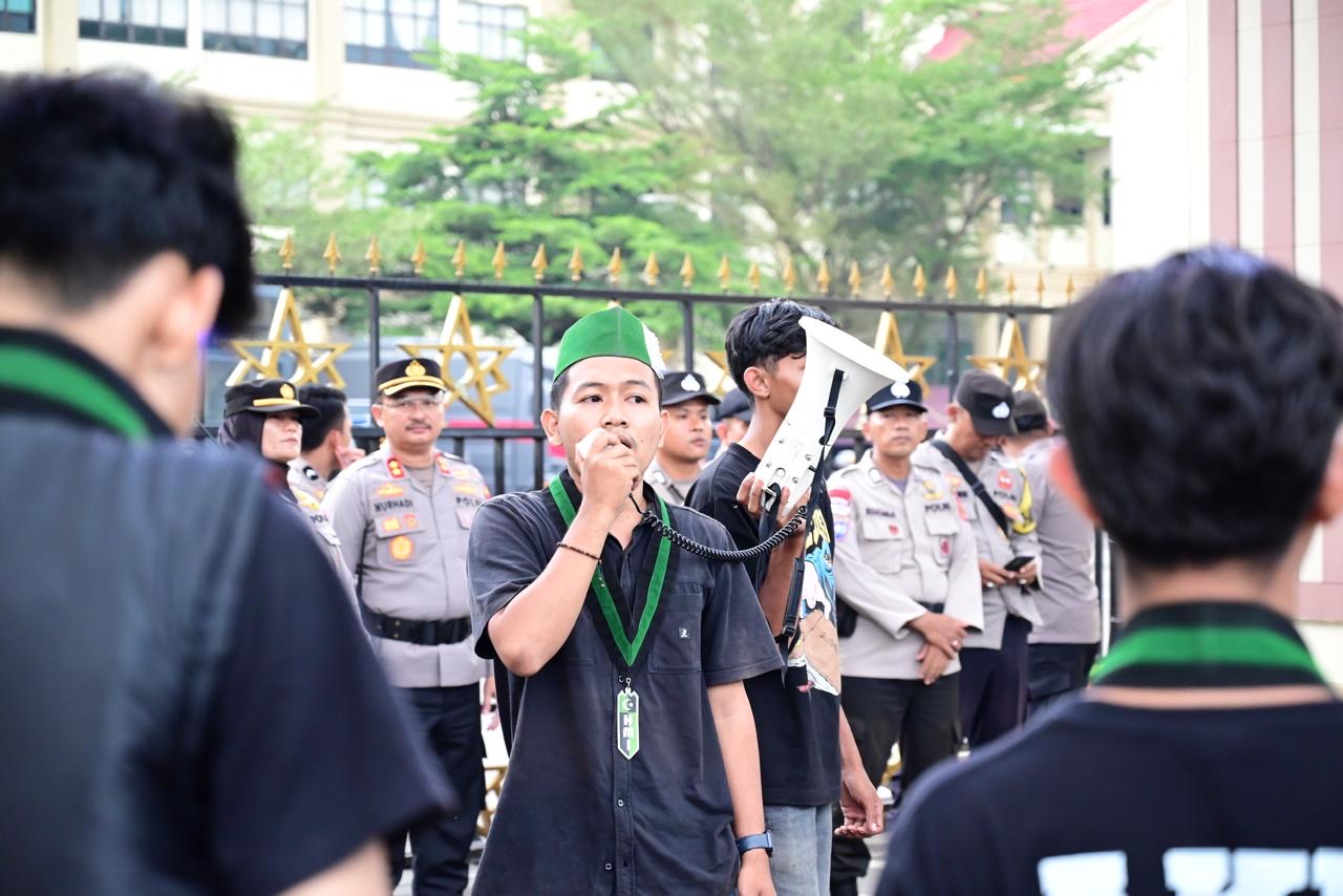 Senada Dengan KAHMI, HMI Cabang Jambi Ajak Seluruh Kader Kawal Kasus Pengeroyokan yang Dilakukan Kader PMII di Polda Jambi e55a5fc7 39da 4afa b277 6a98b92068c5